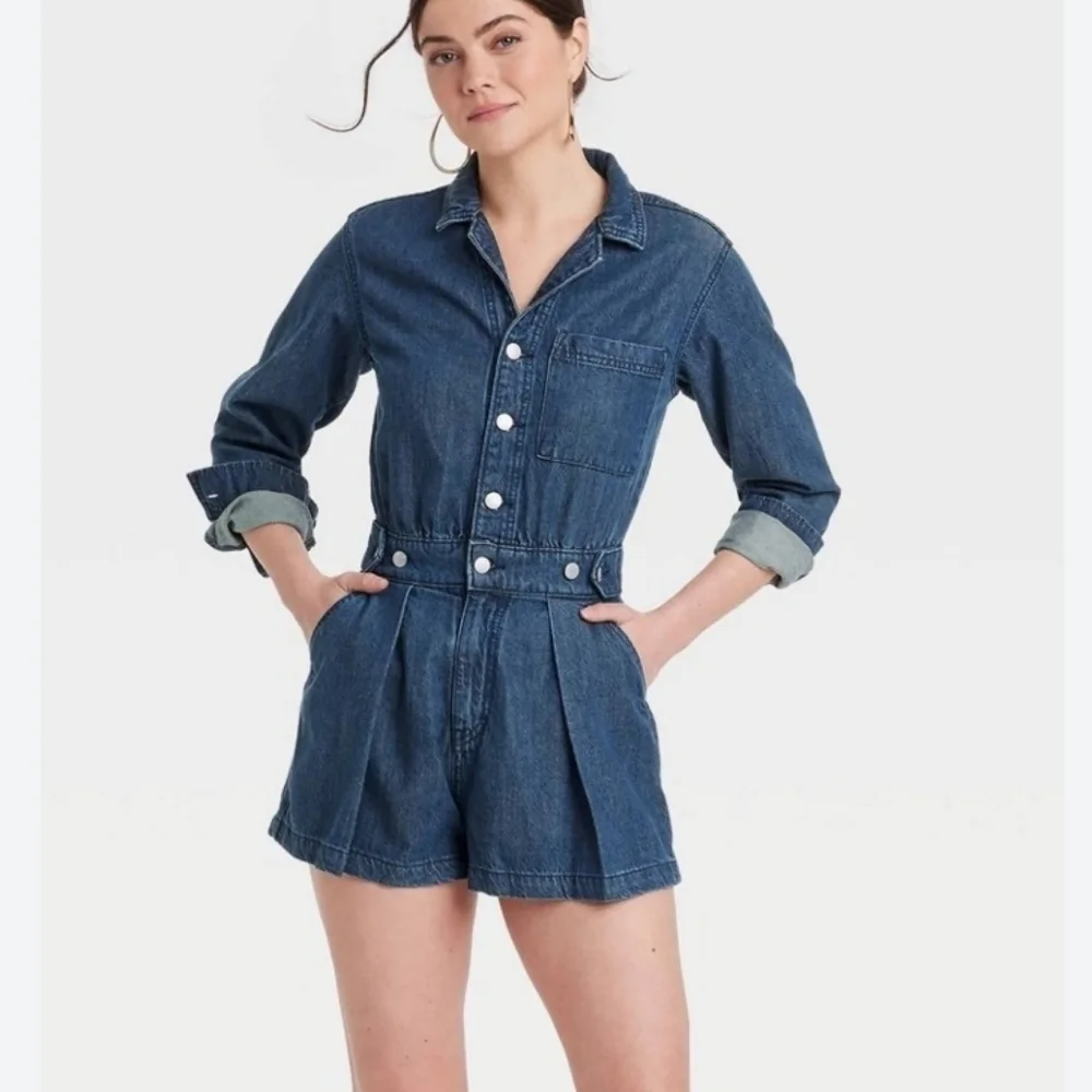 NWT Denim Blue Women's Jean Romper Size 6 Small Medium Button Up Cinch Waist - Picture 2 of 7